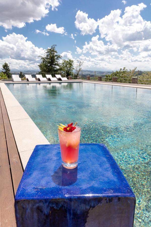 La Madernassa Resort - Casalora Dimora Storica Di Charme Guarene Buitenkant foto
