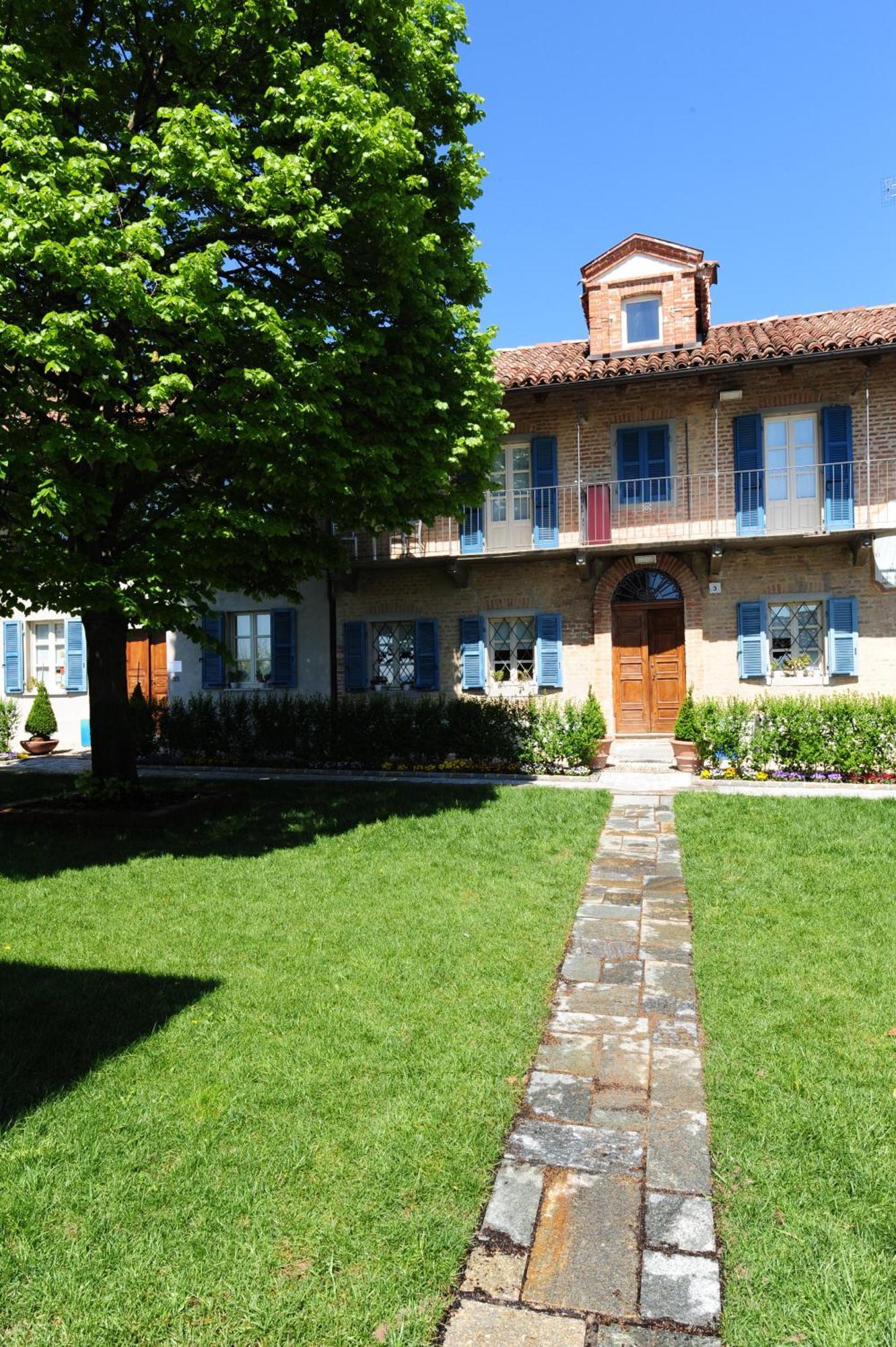 La Madernassa Resort - Casalora Dimora Storica Di Charme Guarene Buitenkant foto