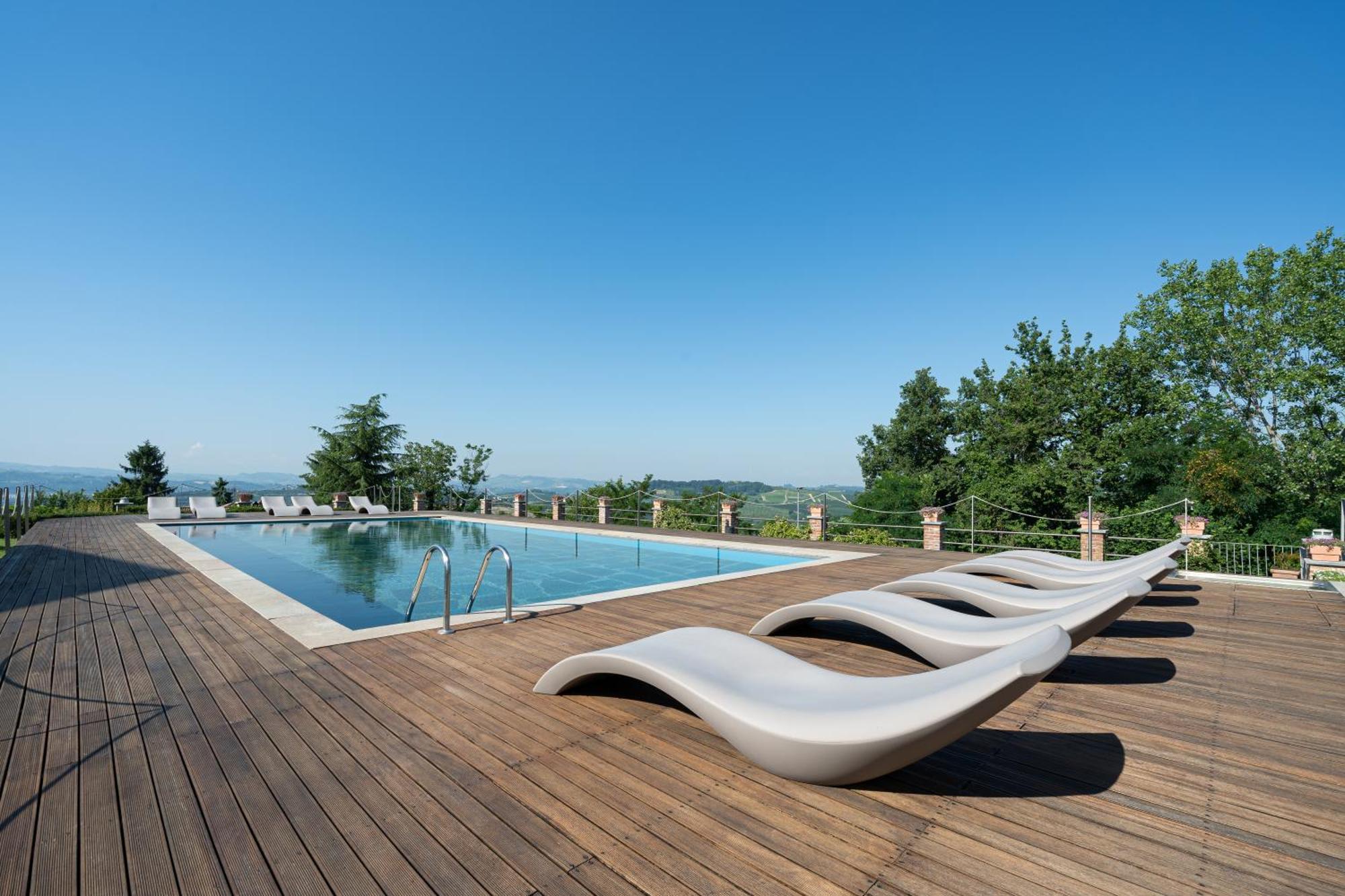 La Madernassa Resort - Casalora Dimora Storica Di Charme Guarene Buitenkant foto