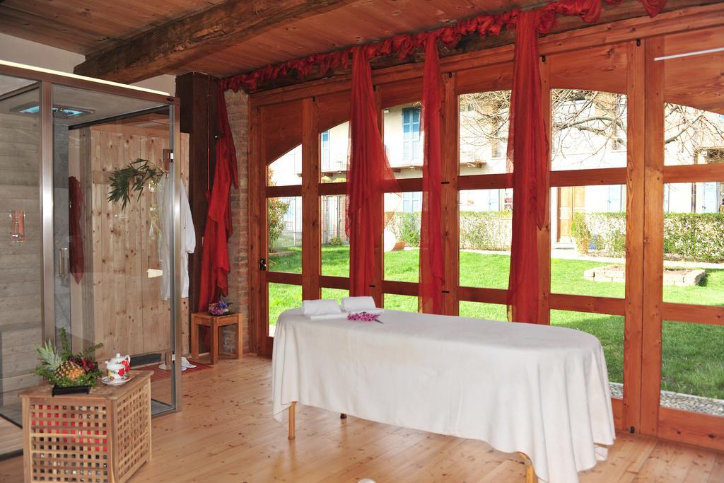 La Madernassa Resort - Casalora Dimora Storica Di Charme Guarene Buitenkant foto